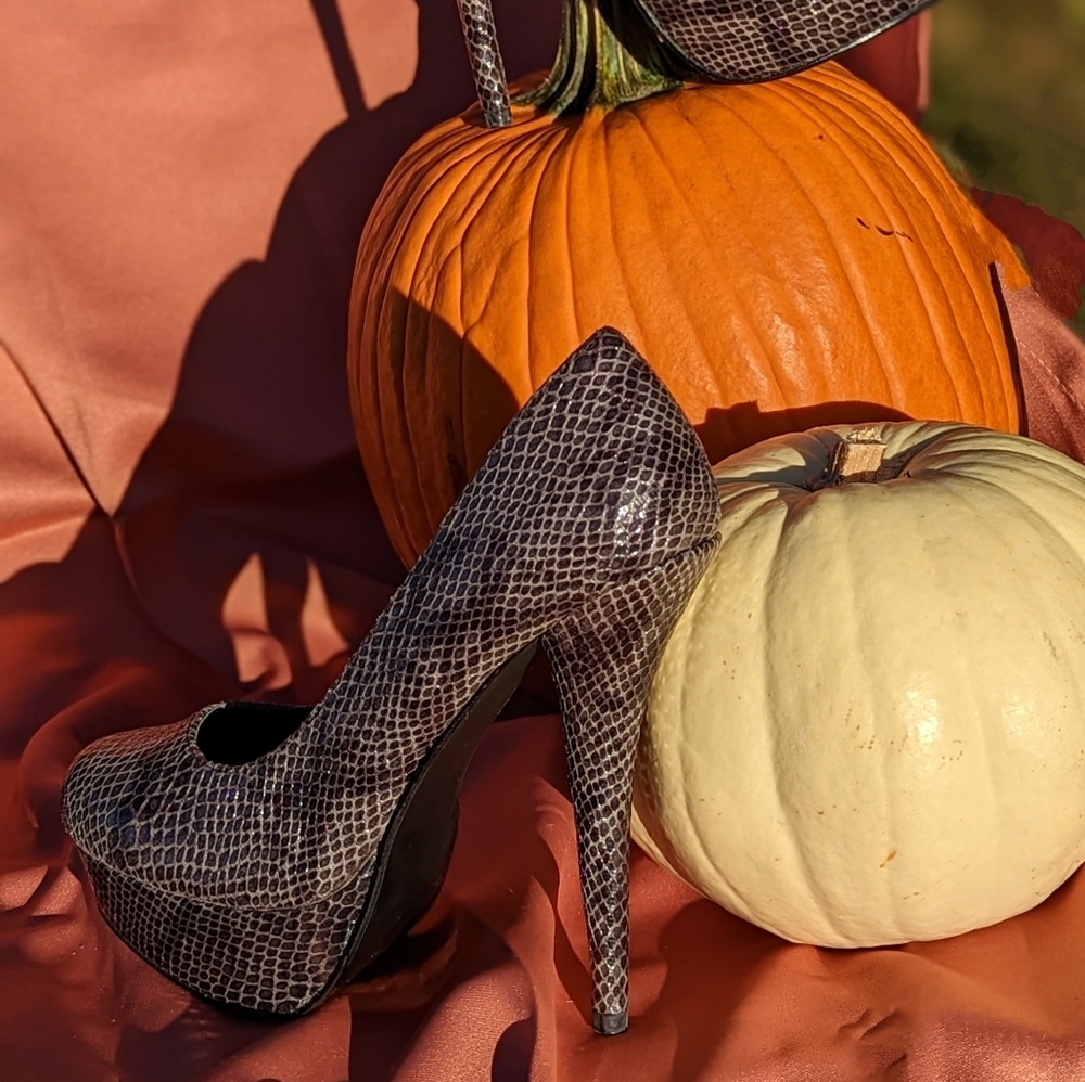 Python Heel - Picture 2 of 3